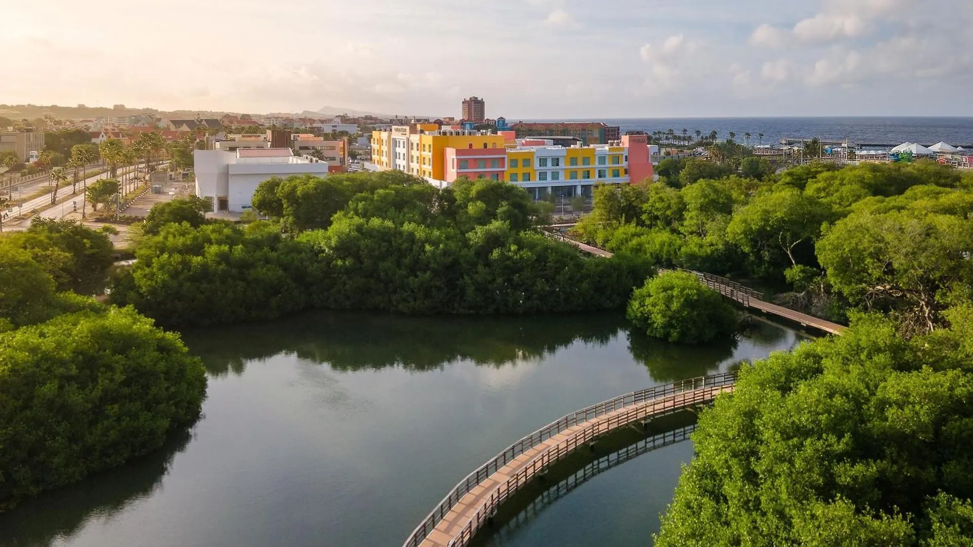 Courtyard By Marriott Curacao Hotel Willemstad