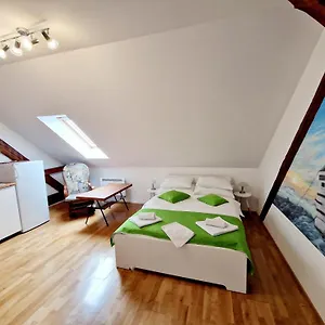 https://vila-teslova.hotels-in-ljubljana.com