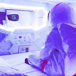 ** Capsule hotel Met A Space Pod @ Boat Quay Singapore